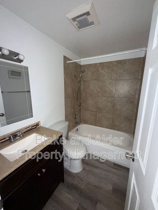 Building Photo - 3891 NE 152nd Ave