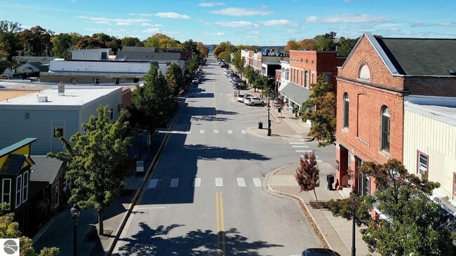 Building Photo - 840 Millers Park Rd