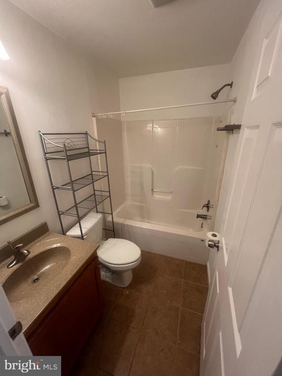 Building Photo - 1407 N Bouvier St