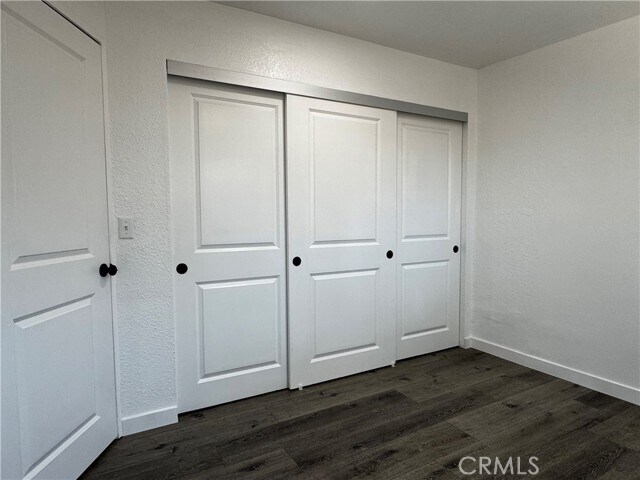 Building Photo - 4563 Bridgeview Ave