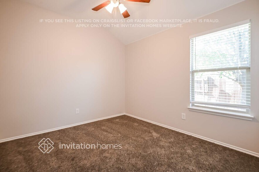 Building Photo - 2025 Colorado Bend Dr