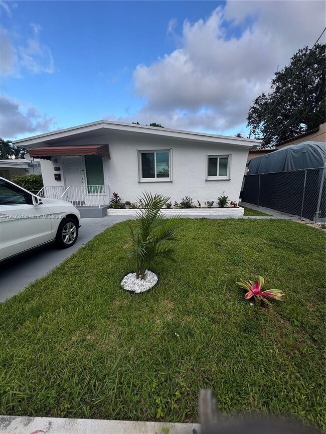 Primary Photo - 2311 SW 58th Ave