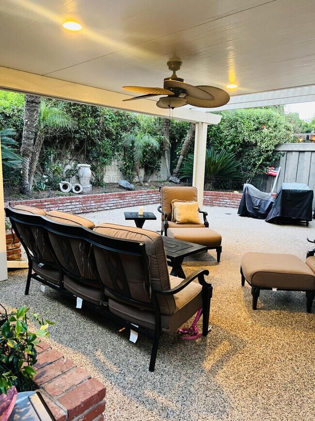 Building Photo - 659 W Terrylynn Pl