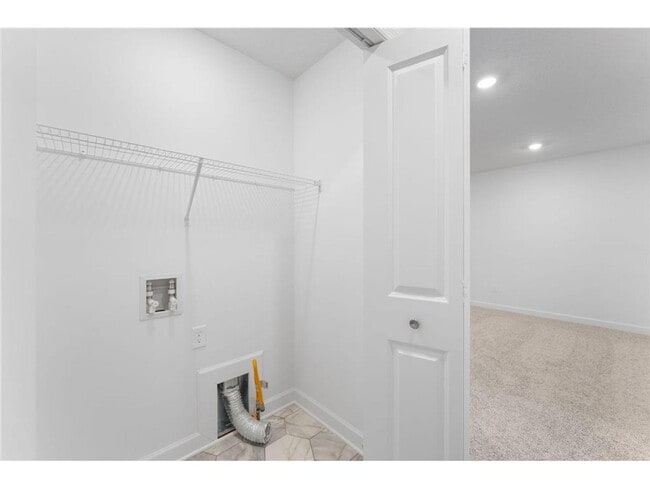 Building Photo - Brand New, New Construction! 3 Bed/2.5 Bat...