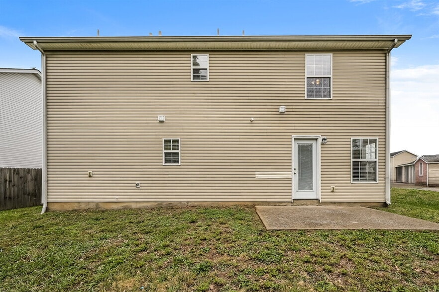 Building Photo - 1065 Tammy Sue Ln
