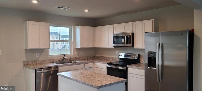 Building Photo - 1047 Wickersham Wy