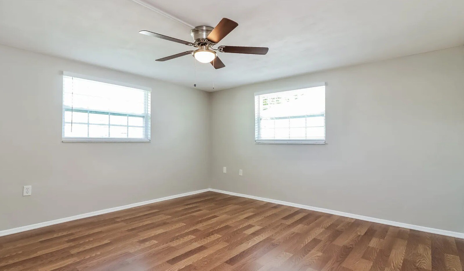 Building Photo - 5321 Sparrow Dr