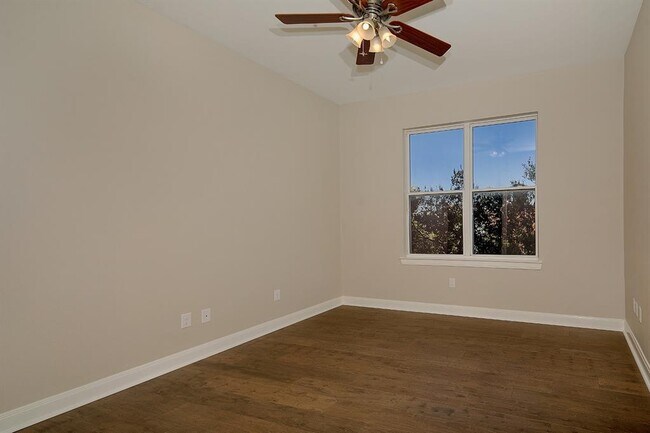 Building Photo - 300 St Joseph Pkwy