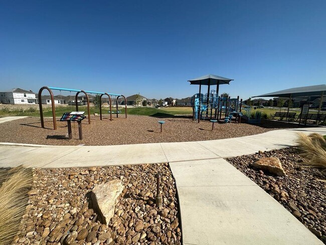 Building Photo - 519 Vantage Dr