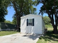 Building Photo - 1400 Cleveland Rd