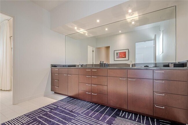 Building Photo - 2269 Briarwood Hills Dr NE