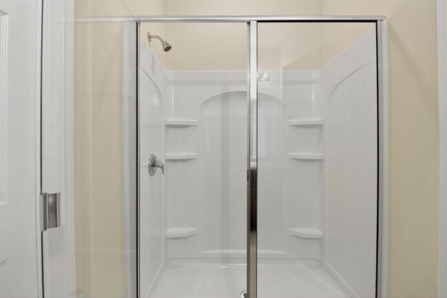 Building Photo - 137 Miracle Dr