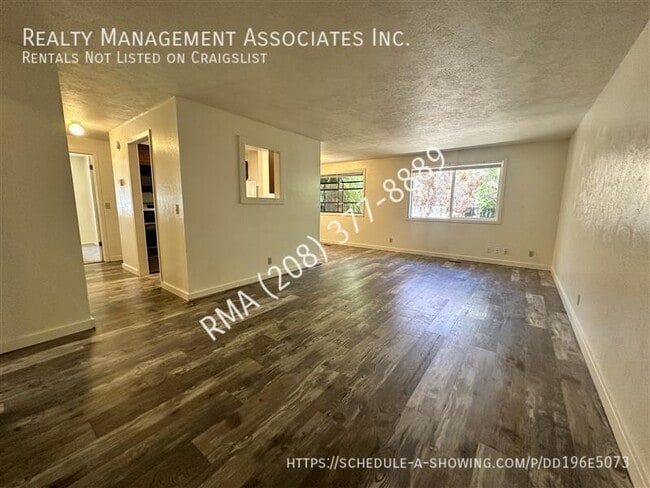 Building Photo - 1522 S Denver Ave