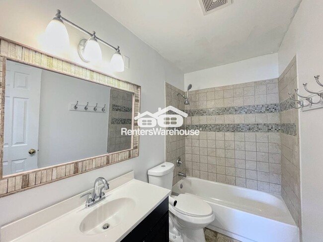 Building Photo - 4945 Paine Ln