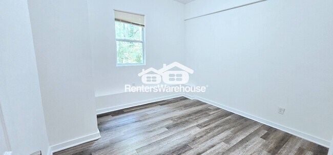 Building Photo - 2015 Detroit Ave NW