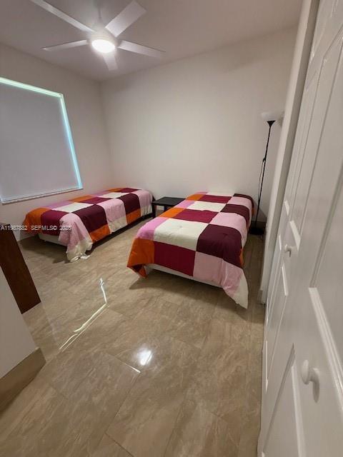 Building Photo - 513 Live Oak Ln