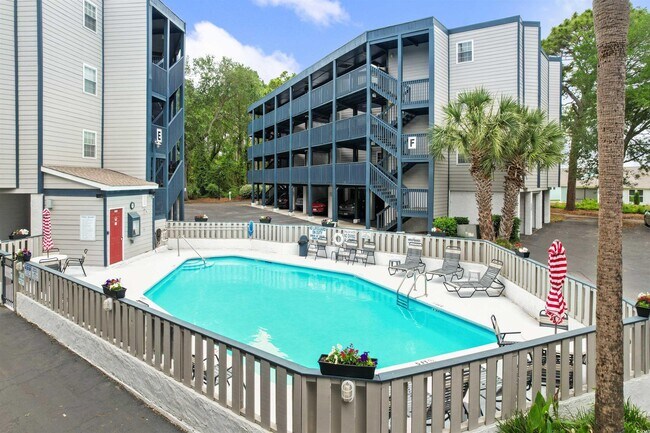 Building Photo - 1500 Cenith Dr