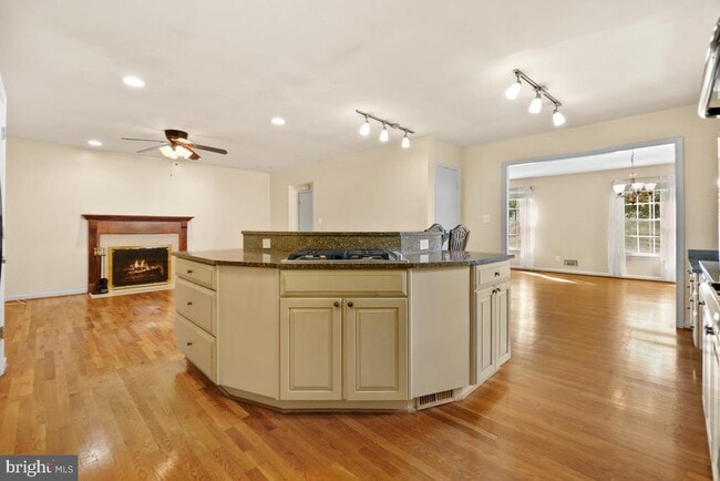 Building Photo - 12027 Devilwood Dr