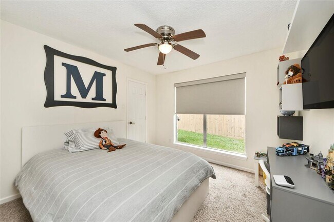 Building Photo - 4411 Hickory Downs Dr