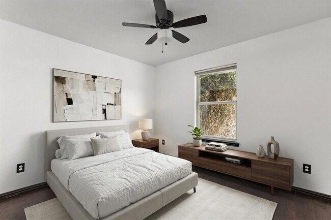 Building Photo - 6908 Villita Cove