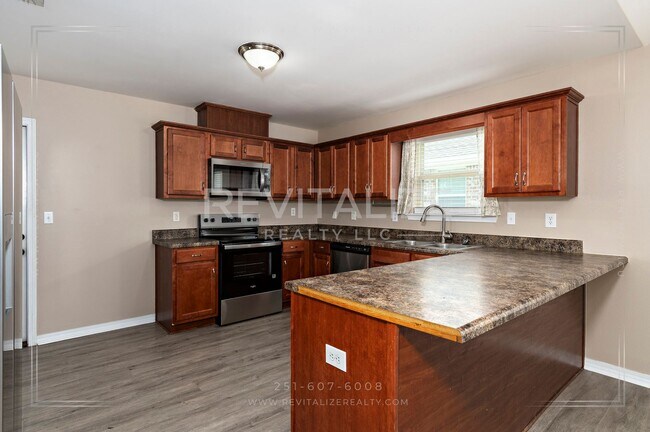 Building Photo - 1549 Majesty Loop