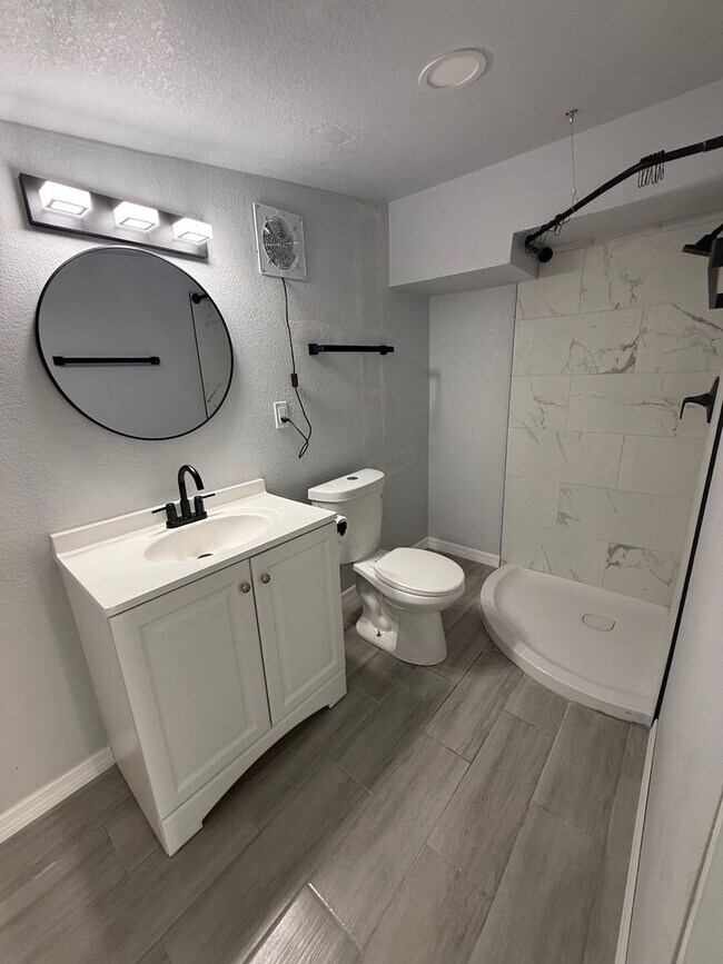 Building Photo - 3519 20th St W