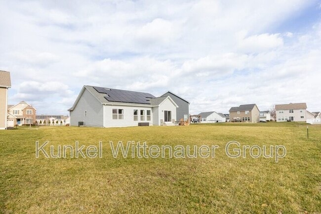 Building Photo - 2624 Beacon Point Ct