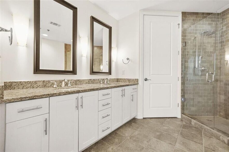 Building Photo - 270 17th St NW