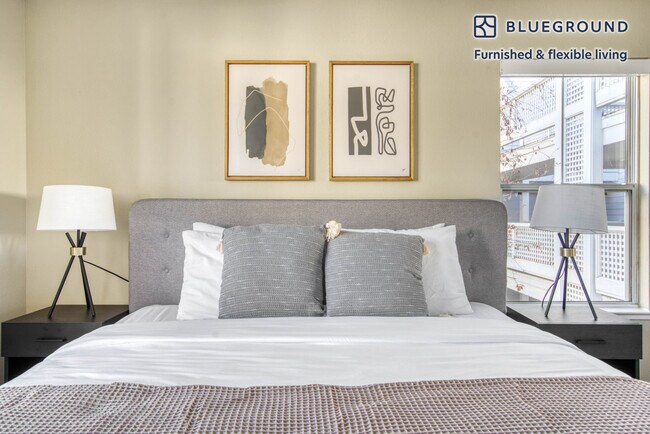 Building Photo - 801 Church St