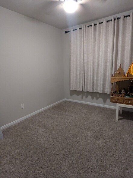 Bedroom 3 - 3130 Blantyre Bnd