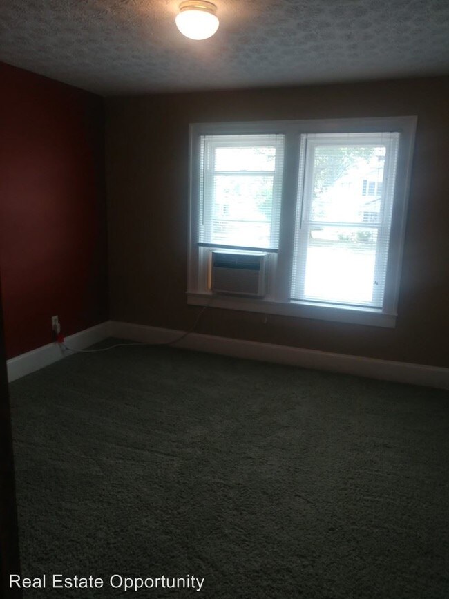 Building Photo - 2 br, 1.5 bath House - 1858 Harrisburg Pike