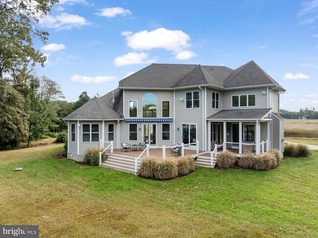 Building Photo - 1576 Bay Head Rd