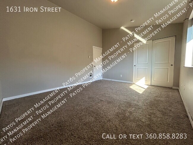 Building Photo - 1631 Iron St