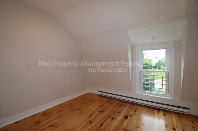 Building Photo - 11 Washington Rd