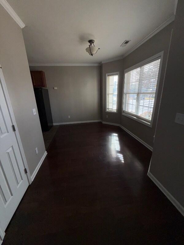 Building Photo - 650 Ganyard Farm Way