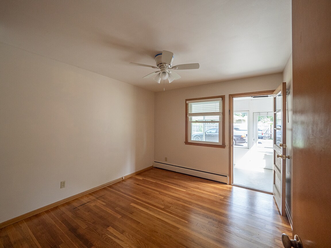 Building Photo - 513 N Midvale Blvd