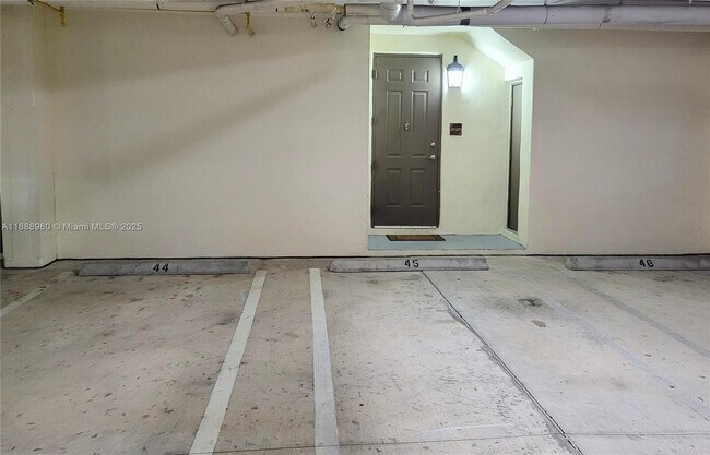 Building Photo - 3020 NW 125th Ave