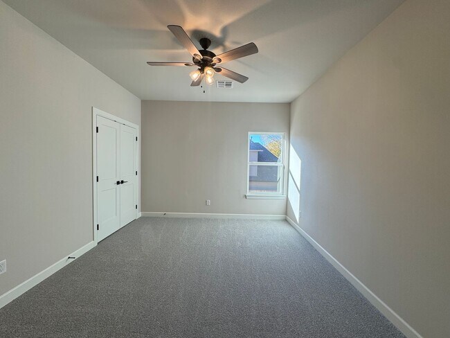 Building Photo - BRAND NEW - 4 bed - 3 bath - 2 car with fenced yard!