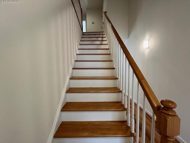 Building Photo - 50 Sintsink Dr E