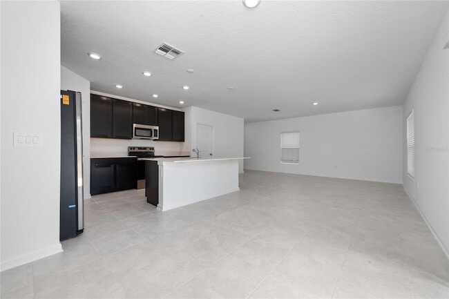 Building Photo - 2201 Aquifer Ln