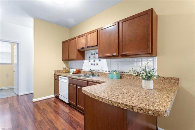Building Photo - 5403 Sasha Ct