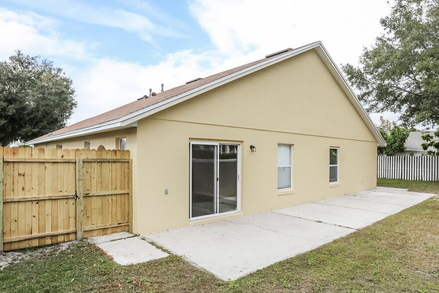 Building Photo - 747 Citrus Dr