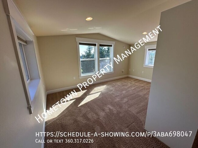 Building Photo - 4047 Legacy Dr NE