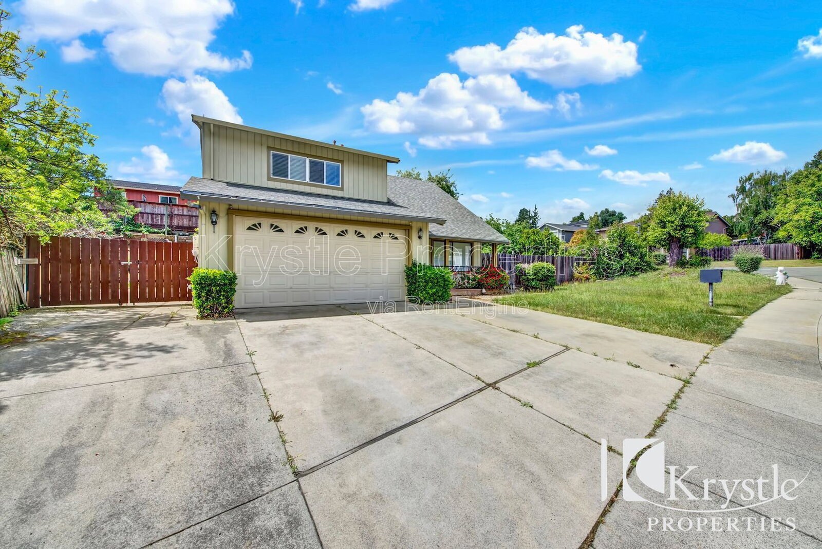 Building Photo - 1398 Hale St