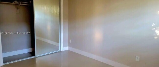 Building Photo - 2228 Polk St