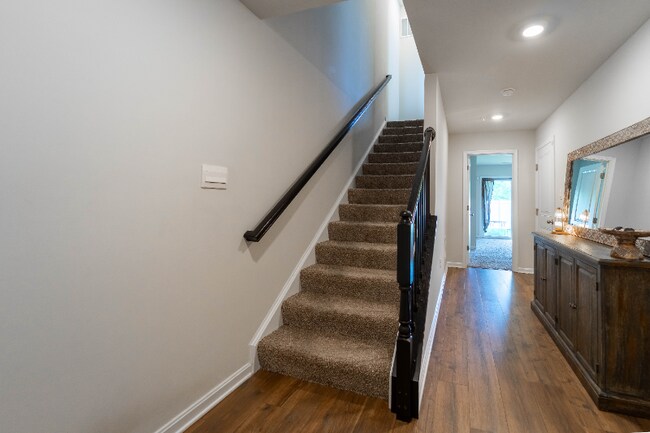 Building Photo - 6612 Bullrush Ct