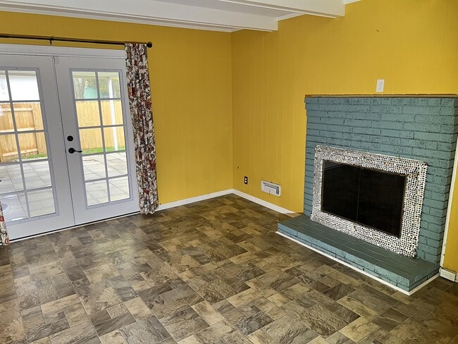 Building Photo - 9310 Habersham Dr