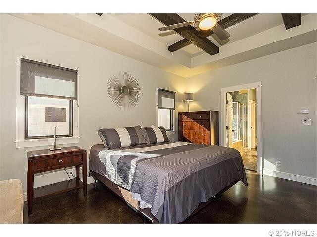 Building Photo - Amazing Home in Broken Arrow