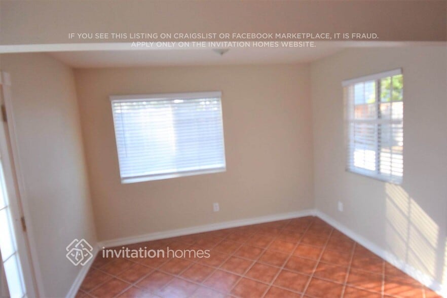 Building Photo - 27394 Rustic Ln