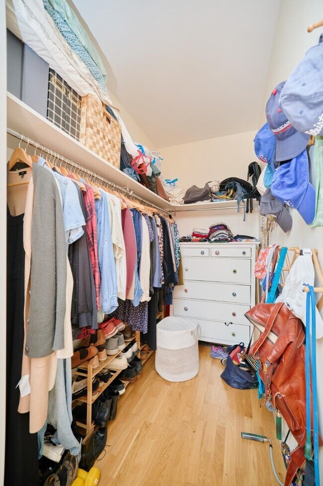 Building Photo - 1 bedroom in BROOKLYN NY 11238